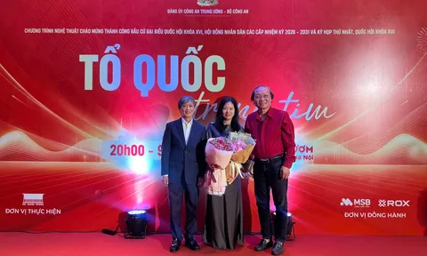 “Tôi muốn kể câu chuyện từ quá khứ tới hiện tại”