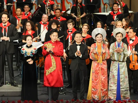 DẤU ẤN HOÀ NHẠC QUỐC GIA "ĐIỀU CÒN MÃI"