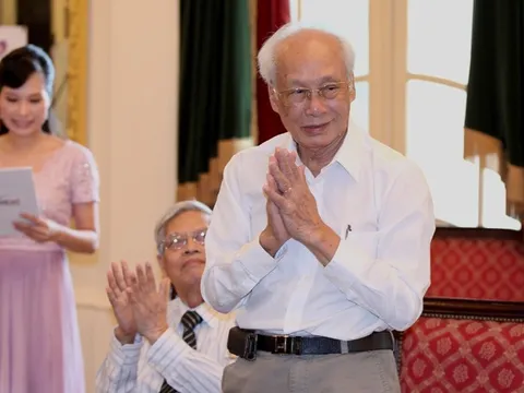 NHẠC SĨ VĂN KÝ: Từ "Bài ca hy vọng" tới "Bay lên Việt Nam"