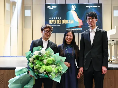 HUYỀN THOẠI DƯƠNG CẦM - CHẠM ĐẾN TRÁI TIM & CẢM XÚC KHÁN GIẢ